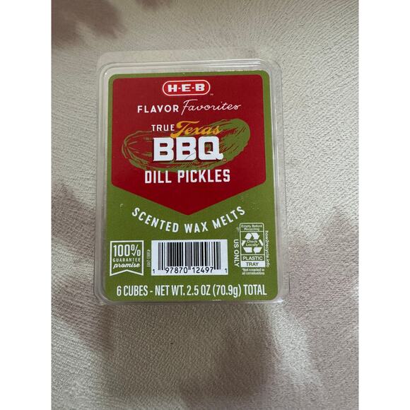 HEB Flavor Favorites True Texas BBQ Dill Pickles Candle - Picture 1 of 2